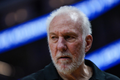 Pentacampeão da NBA, treinador Gregg Popovich sofre AVC