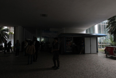 Fornecimento de energia e água é restabelecido na UFRJ