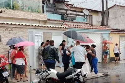 Mulher é baleada nas costas mesmo após entregar pertences aos bandidos