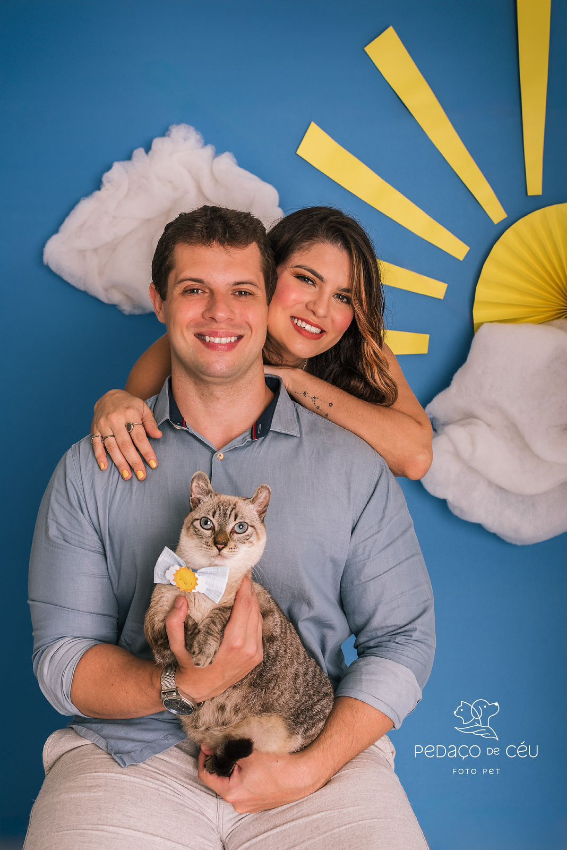 Charlinho sendo mimado pelos papais - Divulgação