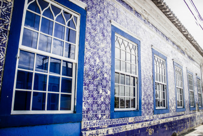 Casa dos Azulejos em São Pedro da Aldeia está aberta para visitação aos finais de semana