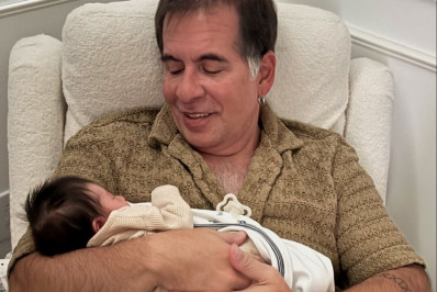 Leandro Hassum retorna ao Brasil e se emociona ao falar sobre neta: 'Saudade'