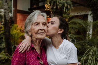 Tata Werneck comemora alta da avó após internação por pneumonia: 'Milagre'