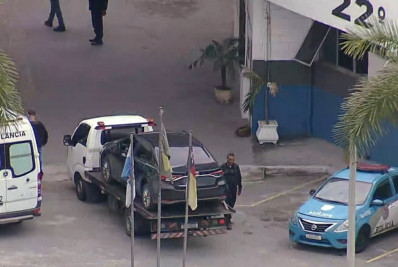 Carro da comitiva de ministro é roubado no Centro do Rio