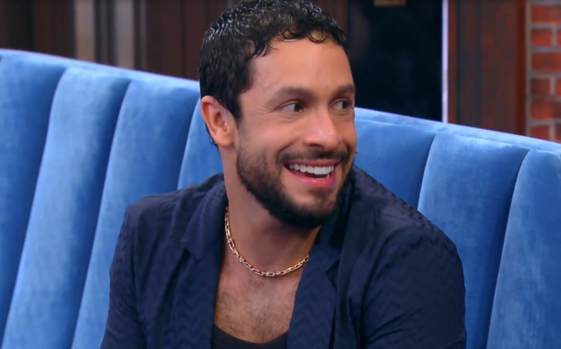 Rainer Cadete durante o 'Lady Night' - Reprodução do Instagram