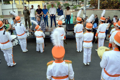 Desfile Cívico é realizado em Barra Mansa, na Região Leste