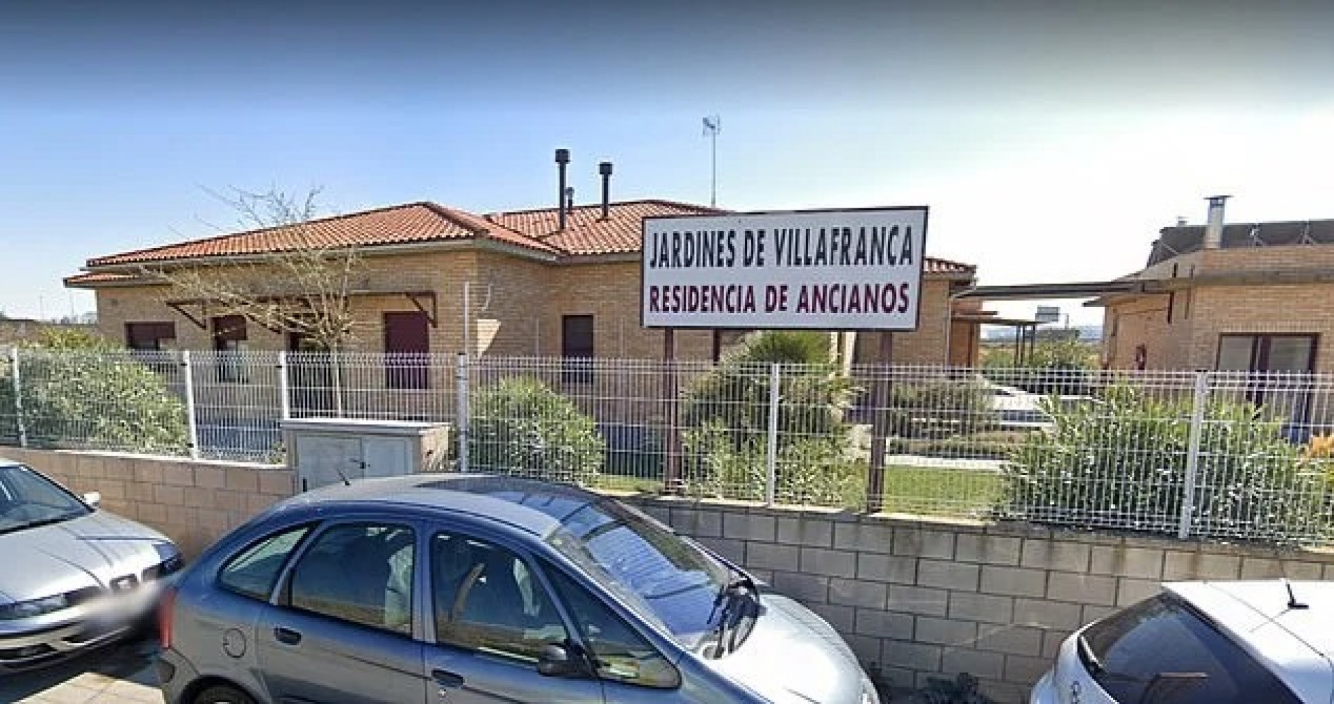 O inc&ecirc;ndio come&ccedil;ou durante a madrugada de sexta-feira em uma casa de repouso na cidade de Villafranca - Reprodu&ccedil;&atilde;o / Internet