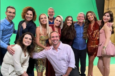 Eliana, Ana Maria Braga e mais estrelas gravam vinheta de fim de ano da TV Globo em São Paulo