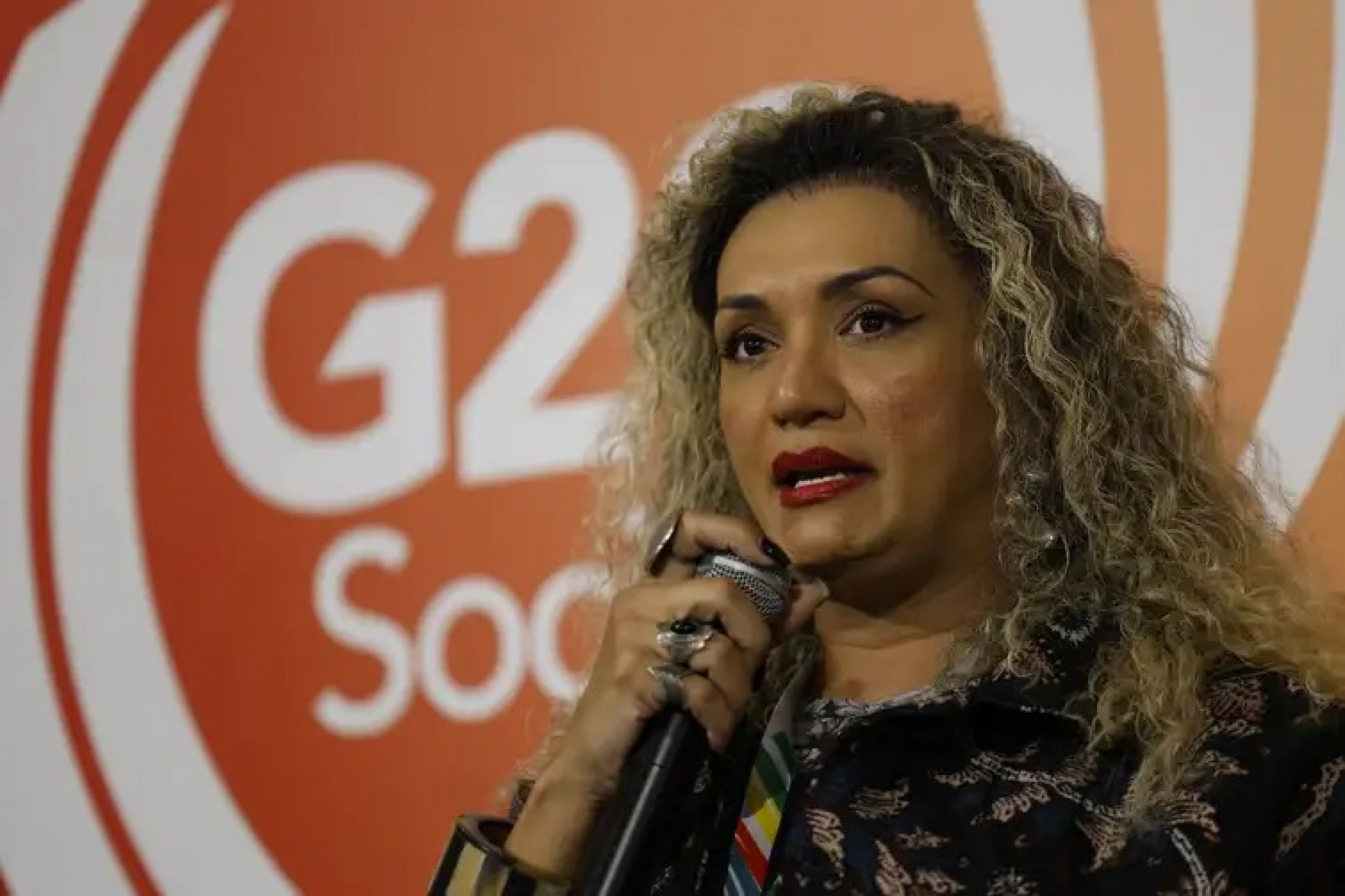 Bruna Benevides discursou na mesa da Associação Brasileira de Lésbicas, Gays, Bissexuais, Travestis, Transexuais e Intersexos (ABGLT) - Fernando Frazão/Agência Brasil