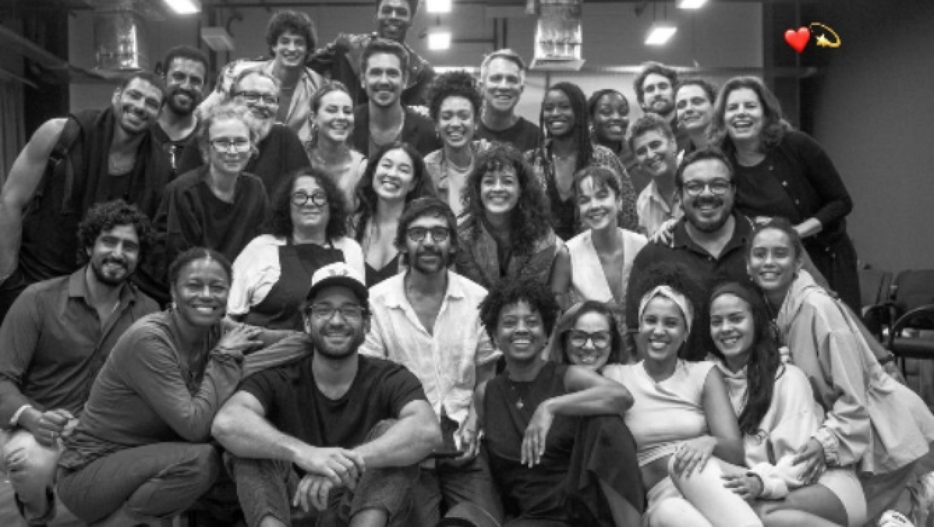 Elenco de 'Vale Tudo' se reuniu para a leitura do roteiro - Reprodução/Instagram