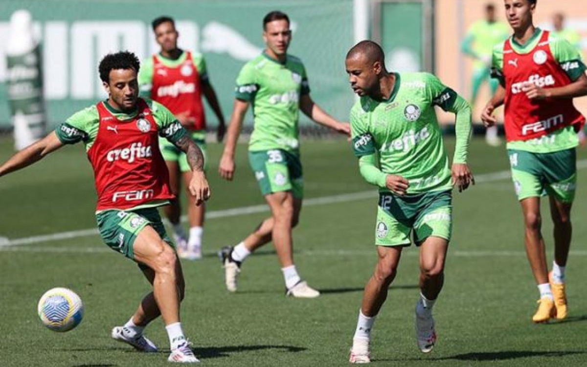 Palmeiras intensifica treino de finalizações para resolver problema ofensivo