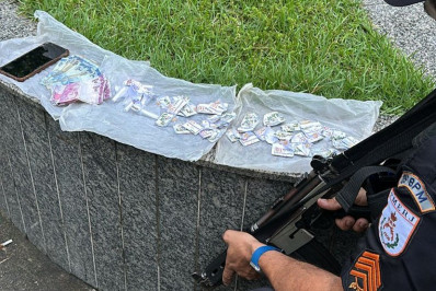 PM prende suspeito com drogas no Vale do Ipê em Belford Roxo
