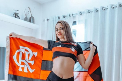 Por carreira, Musa do Flamengo desiste de concurso e de desfile pela Mangueira