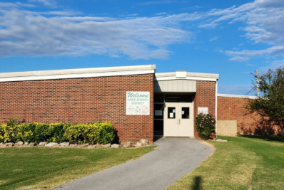 Criança de 5 anos é esquecida dentro de ônibus escolar por quase seis horas nos EUA