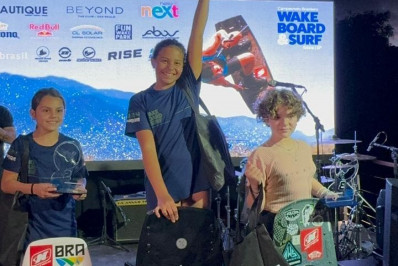 Petropolitana Sophie Loures, é campeã de etapa do Campeonato Brasileiro de Wakeboard