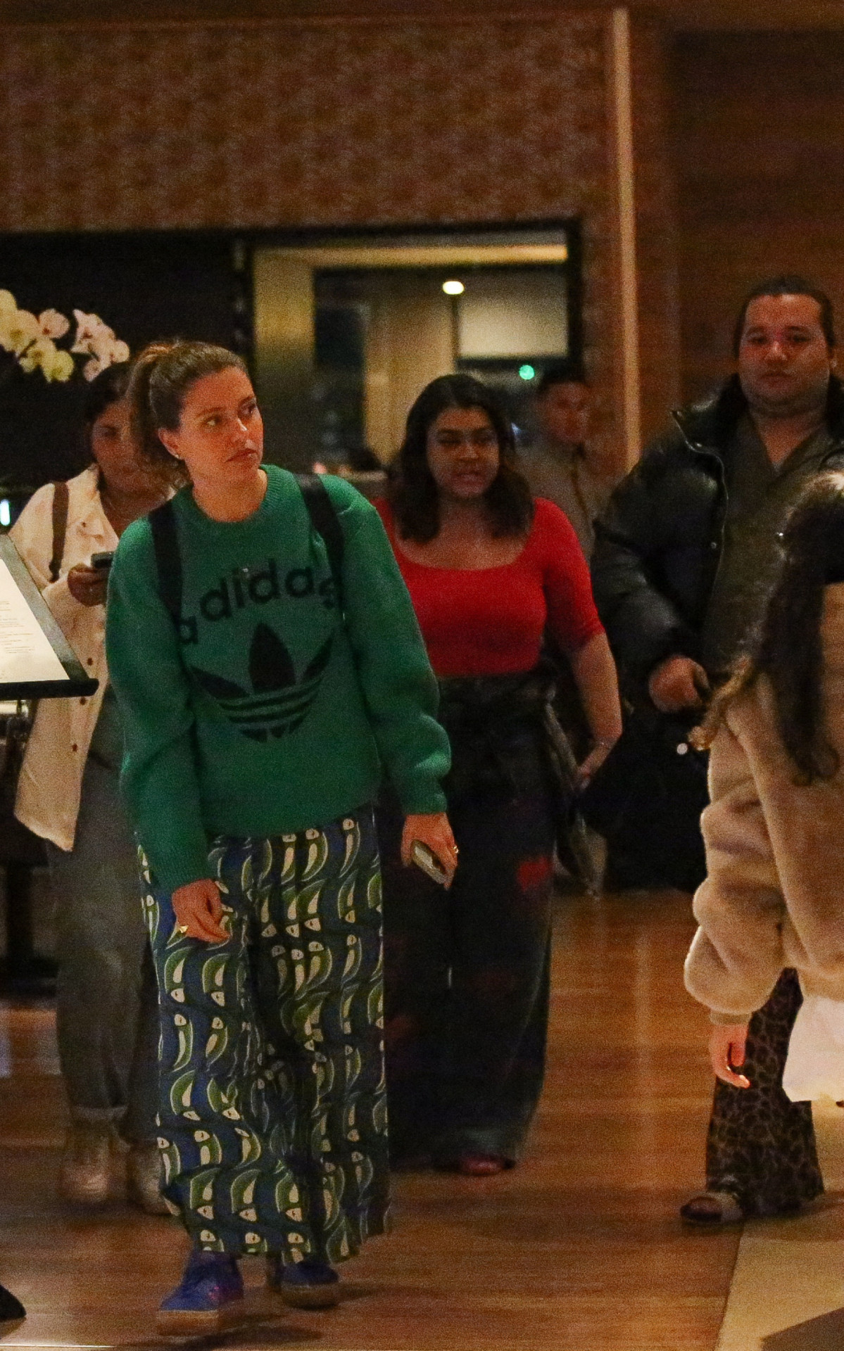 Artista curte a vida após deixar o hospital 