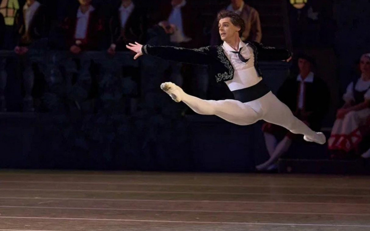 Vladimir atuava como bailarino principal no Teatro Mariinsky desde 2011 - Reprodução / Instagram