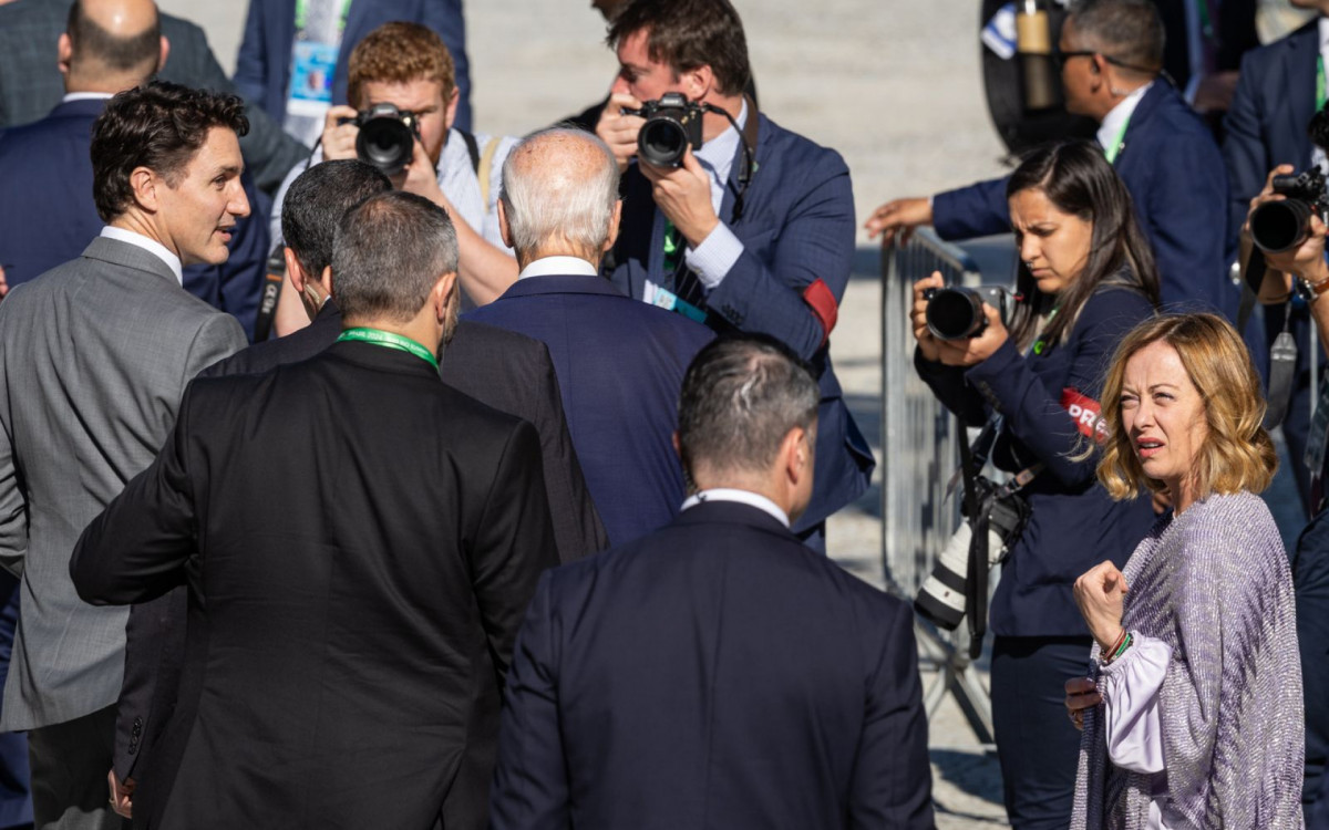 Joe Biden, presidente dos Estados Unidos, Justin Trudeau, primeiro-ministro do Canadá, e Giorgia Meloni, primeira-ministra da Itália, se atrasam e ficam de fora da foto oficial dos líderes do G20