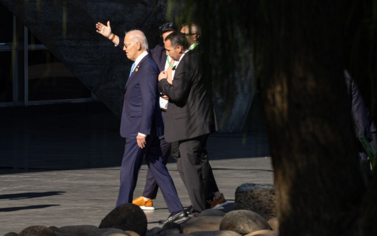 Joe Biden, presidente dos Estados Unidos, se atrasa e fica de fora da foto oficial dos líderes do G20