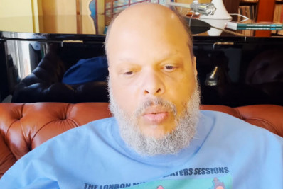 Ed Motta destrata funcionário em festival de música no Rio