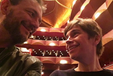 Discreta, Renata Lo Prete divulga clique raro do marido: 'Sorte a minha'