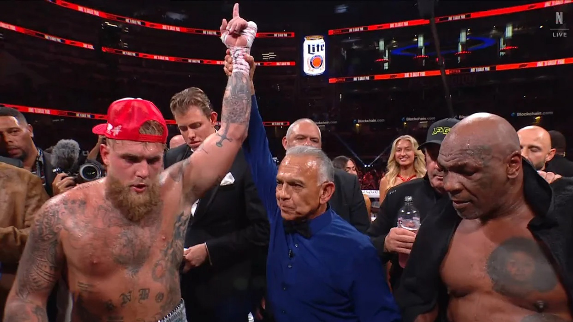 Jake Paul levou a melhor sobre Mike Tyson na aguardada superluta entre os dois 

 - Reprodu&ccedil;&atilde;o