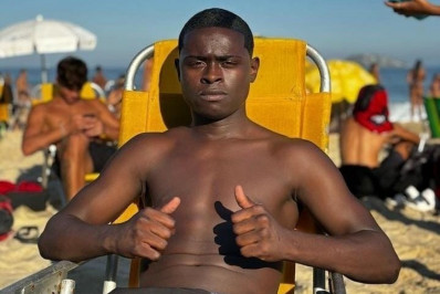 Amigos e familiares se despedem de jovem morto por PMs na Tijuca: 'Não era bandido'