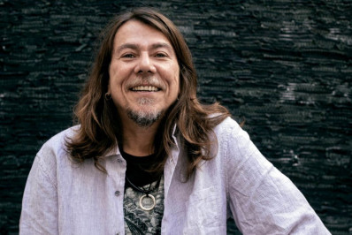 Teatro Maestro Franklin de Carvalho Jr. recebe Lenine e Adriana Calcanhotto