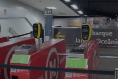 Metrô tem operação irregular devido à falta de luz nas linhas 1 e 4