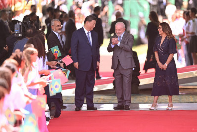 Xi Jinping se encontra com Lula em Brasília para reunião bilateral