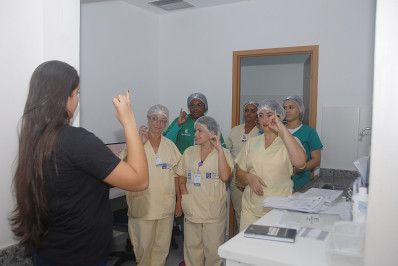 Hospital Iguassú Maternidade Mariana Bulhões promove capacitação em Libras para funcionários
