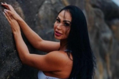 Musa do Flamengo faz sucesso com ensaio sensual e recebe elogios: 'Maravilhosa'