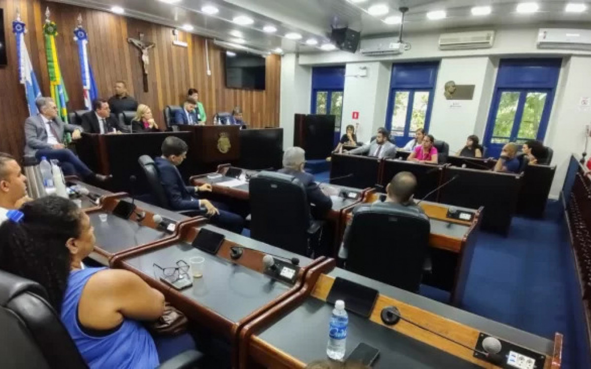 Sessão na Câmara Municipal de Cabo Frio