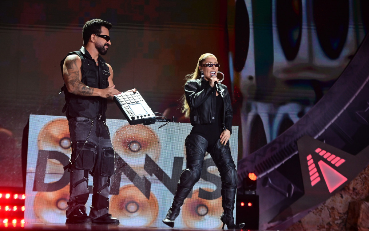 Manu Bahtidão e Dennis DJ