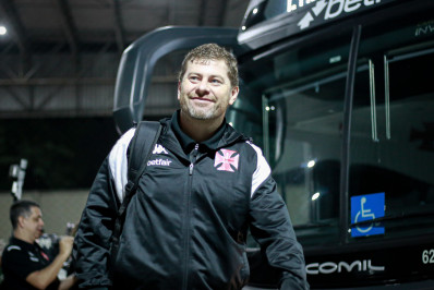 Rafael Paiva diz que torcida do Vasco é a que mais vaia jogadores: 'A gente sofre muito'