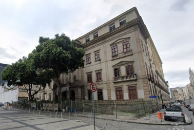 Institutos da UFRJ no Centro suspendem atividades para reparos nas instalações hidráulicas