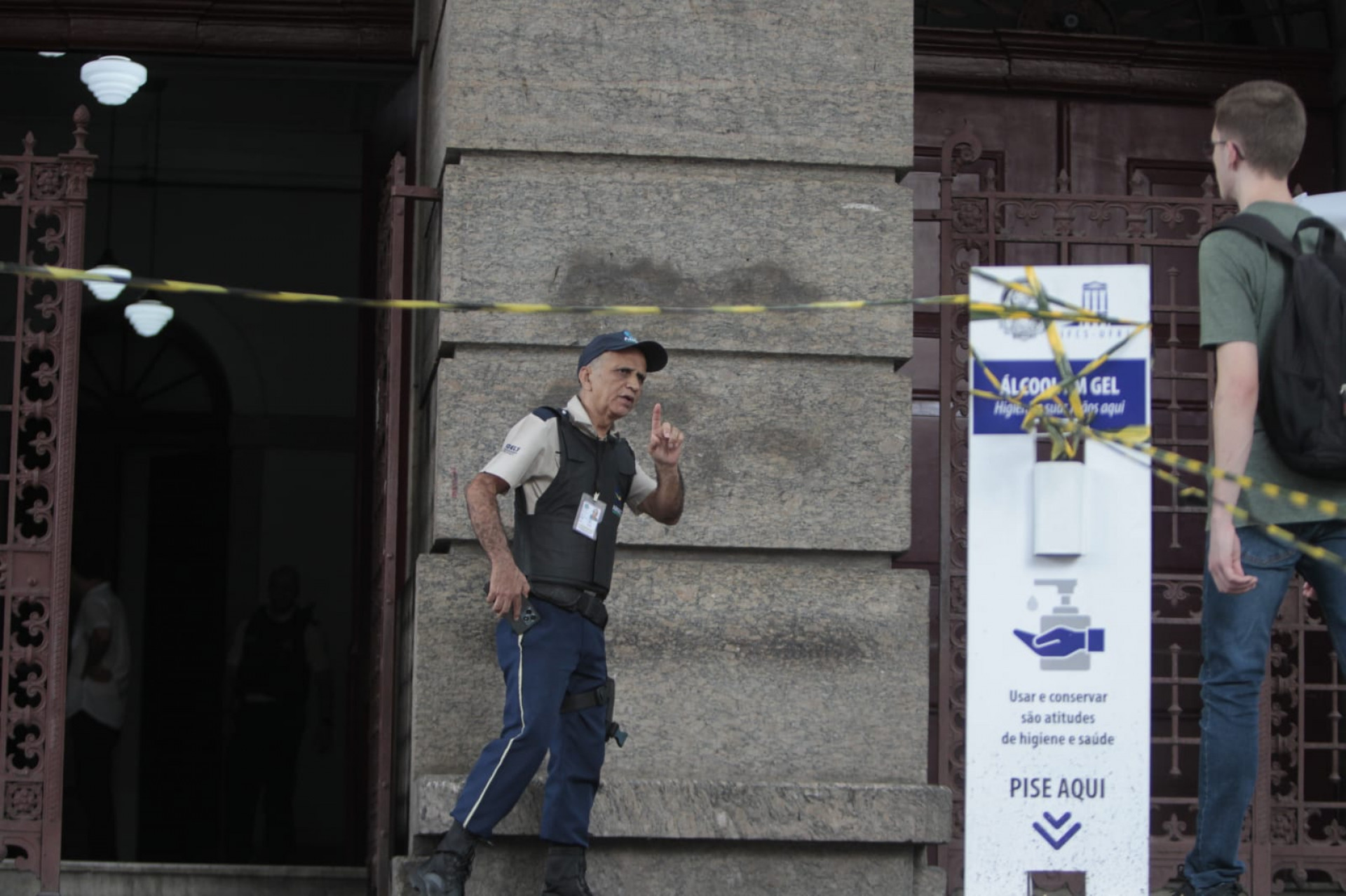 Institutos de Filsofia e Ciência Sociais (IFCS) e de História (IH) suspenderam as atividades para reparos emergenciais - Reginaldo Pimenta/Agência O Dia