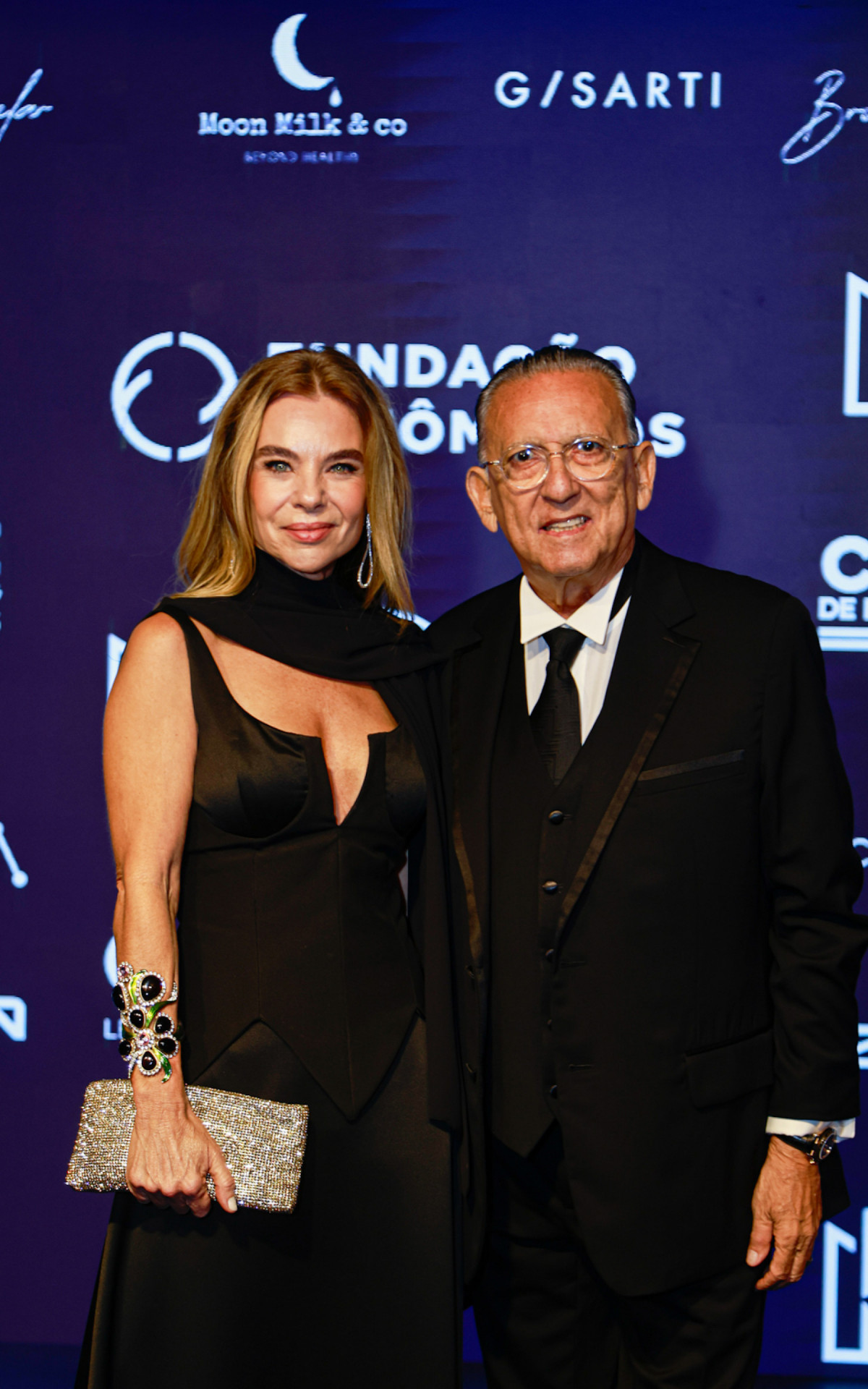 Galvão Bueno e a mulher 