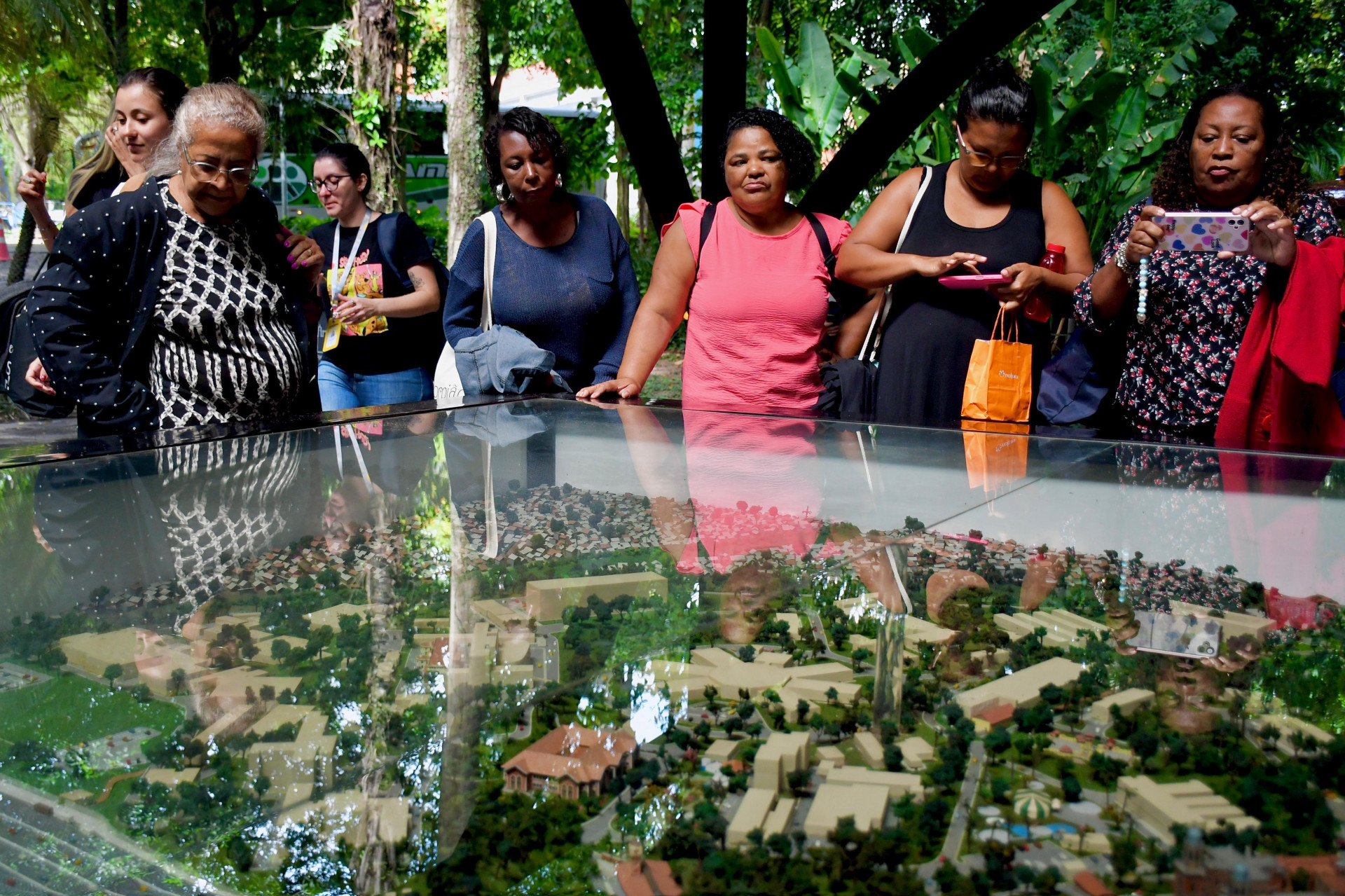 No Museu da Vida Fiocruz, as idosas conheceram ainda o Castelo Mourisco - Divulga&ccedil;&atilde;o / PMBR
