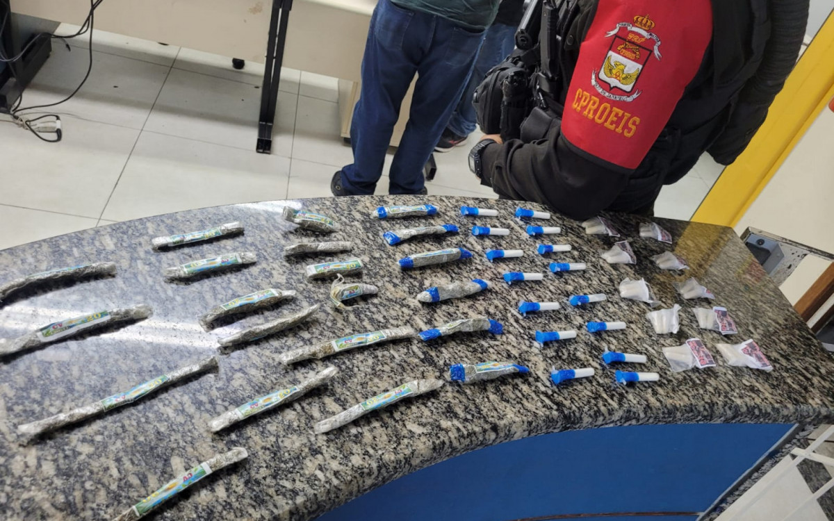 Material apreendido pela polícia durante ação no bairro Nova Aliança