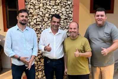 Prefeito se encontra com deputado federal 