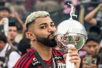 Gabigol recorda bi da Libertadores e manda recado ao Flamengo