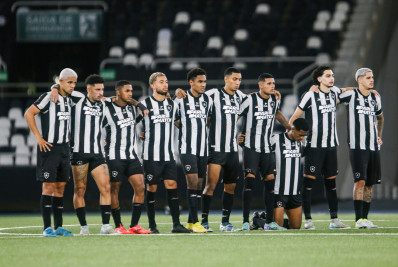 Botafogo mira título também no sub-23 como passo importante na reformulação da base