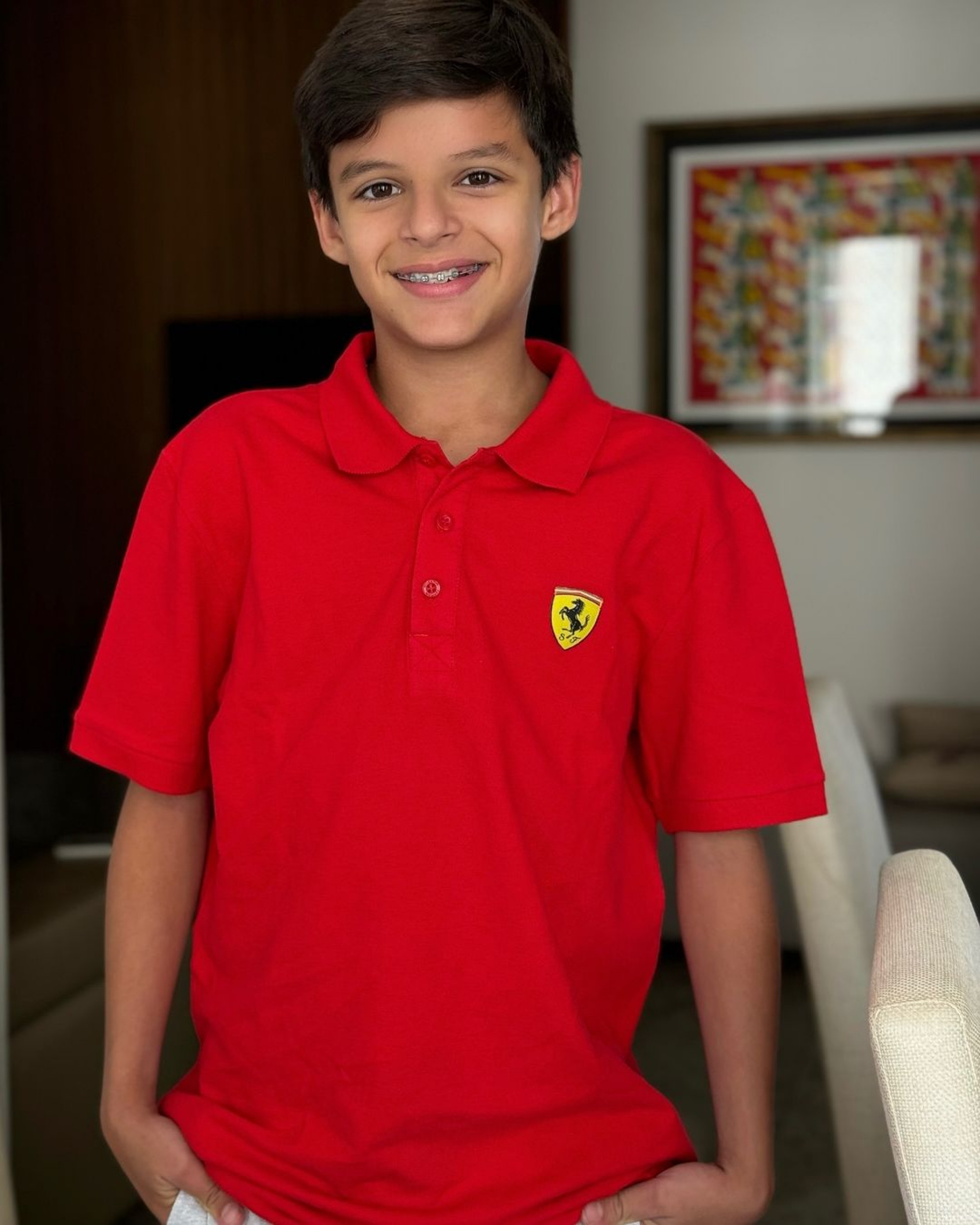 Filho de Cristiano Ara&uacute;jo, Bernardo usando a camisa do pai  - Reprodu&ccedil;&atilde;o / Instagram 