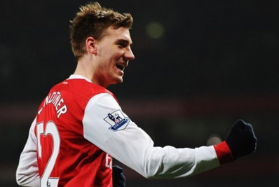 Ex-atacante do Arsenal sofre tentativa de assassinato nos Estados Unidos