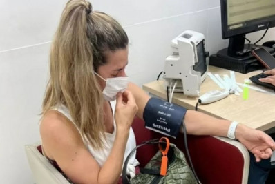 Mãe de Ana Paula Minerato posta filha em hospital após áudios vazados