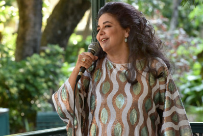 Artista niteroiense se apresenta no Municipal do Rio