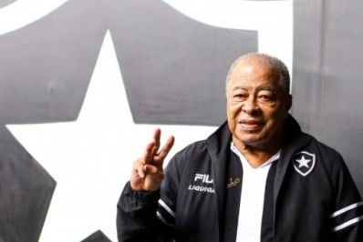 Jairzinho vê sonho realizado com Botafogo atual e aposta em título inédito: 'Time de chegada'