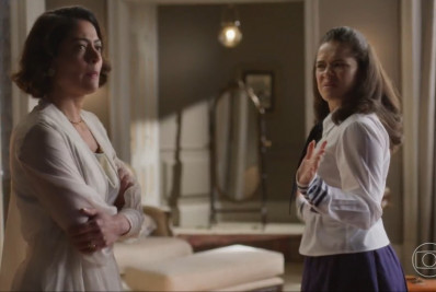 Carol Castro e Maisa Silva recebem elogios por cena de 'Garota de Momento'