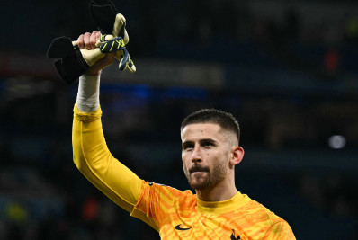 Goleiro do Tottenham atuou com fratura no tornozelo em goleada sobre o City